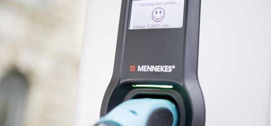 Elektrofahrzeuge in Hannover finden zukünftig einfacher einen geeigneten Ladepunkt